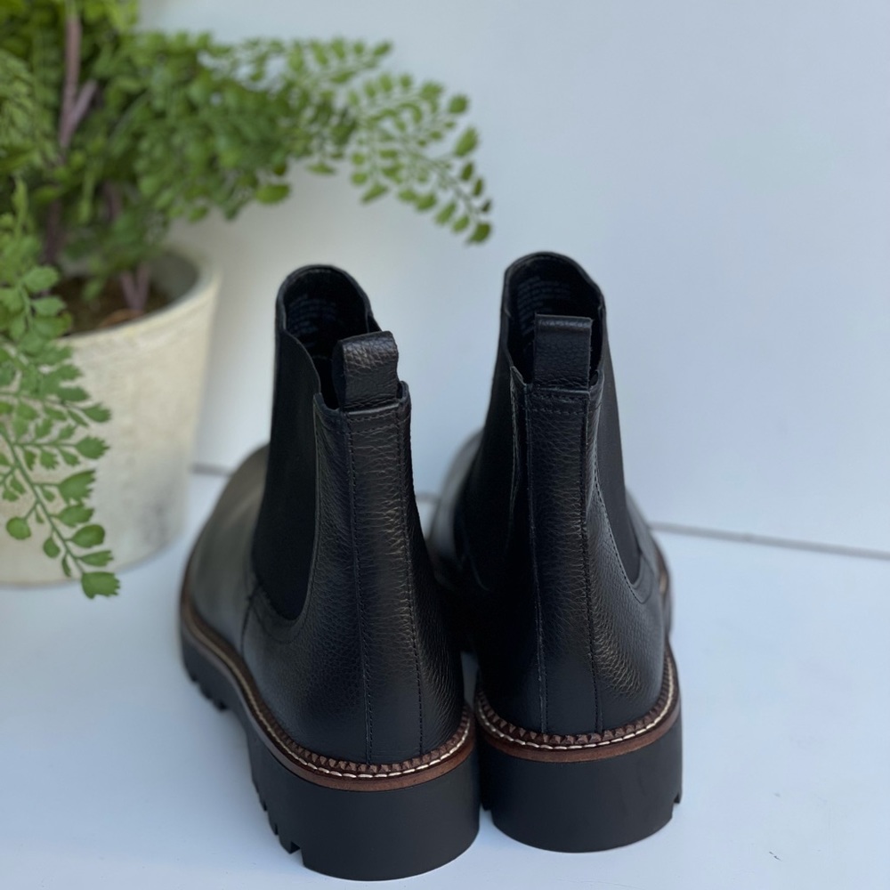 Caslon🍁black waterproof Leather Chelsea Boots size 11women Brand New - Picture 8 of 16